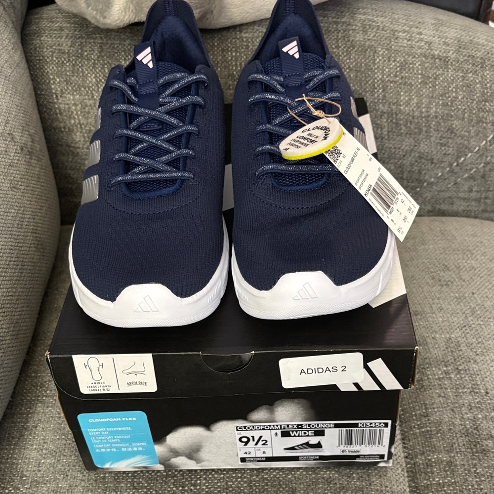 adidas size 9.5w Navy and White Cloudfoam Casual Sneakers wide - Picture 5 of 10